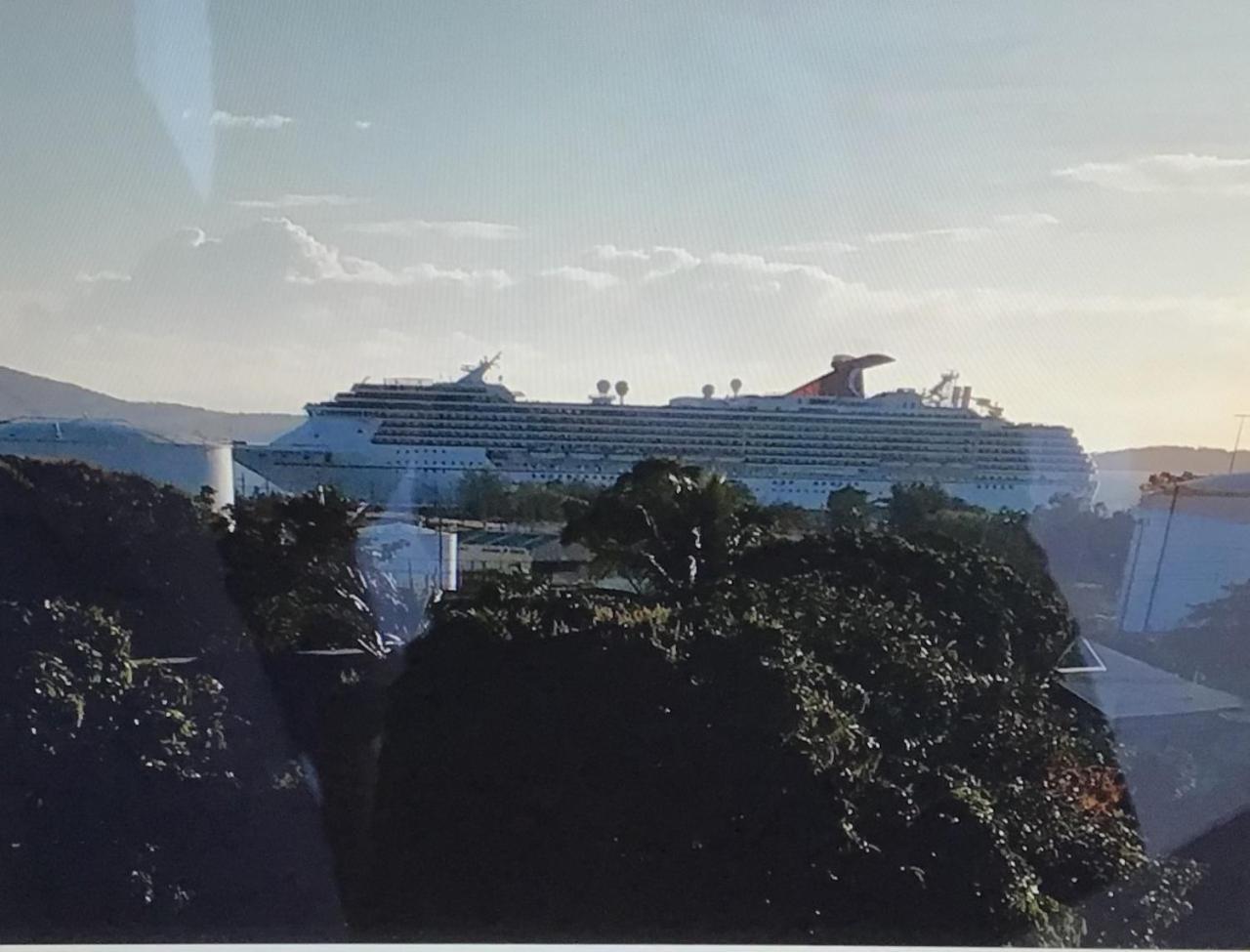 海港小屋汽车旅馆 格拉德斯通 外观 照片