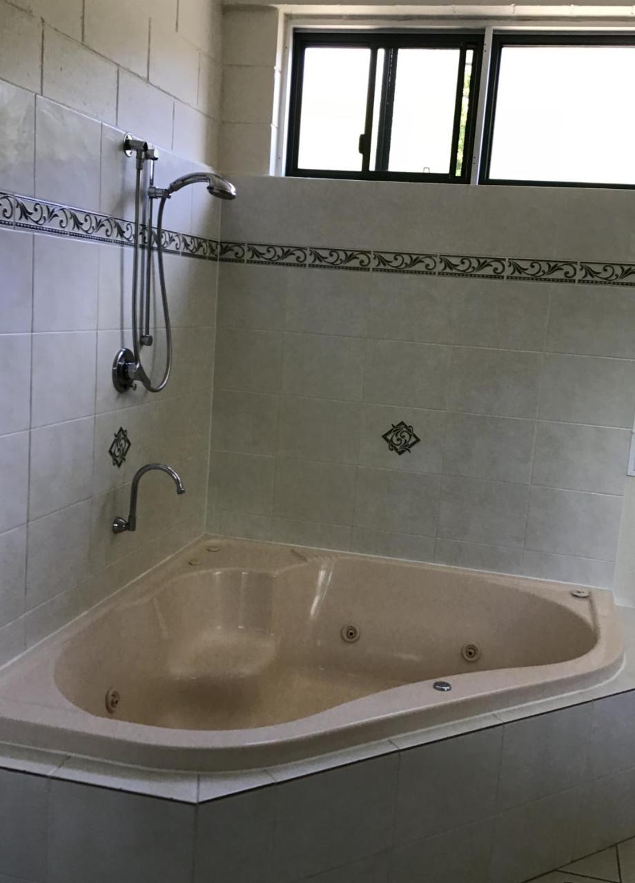 海港小屋汽车旅馆 格拉德斯通 外观 照片