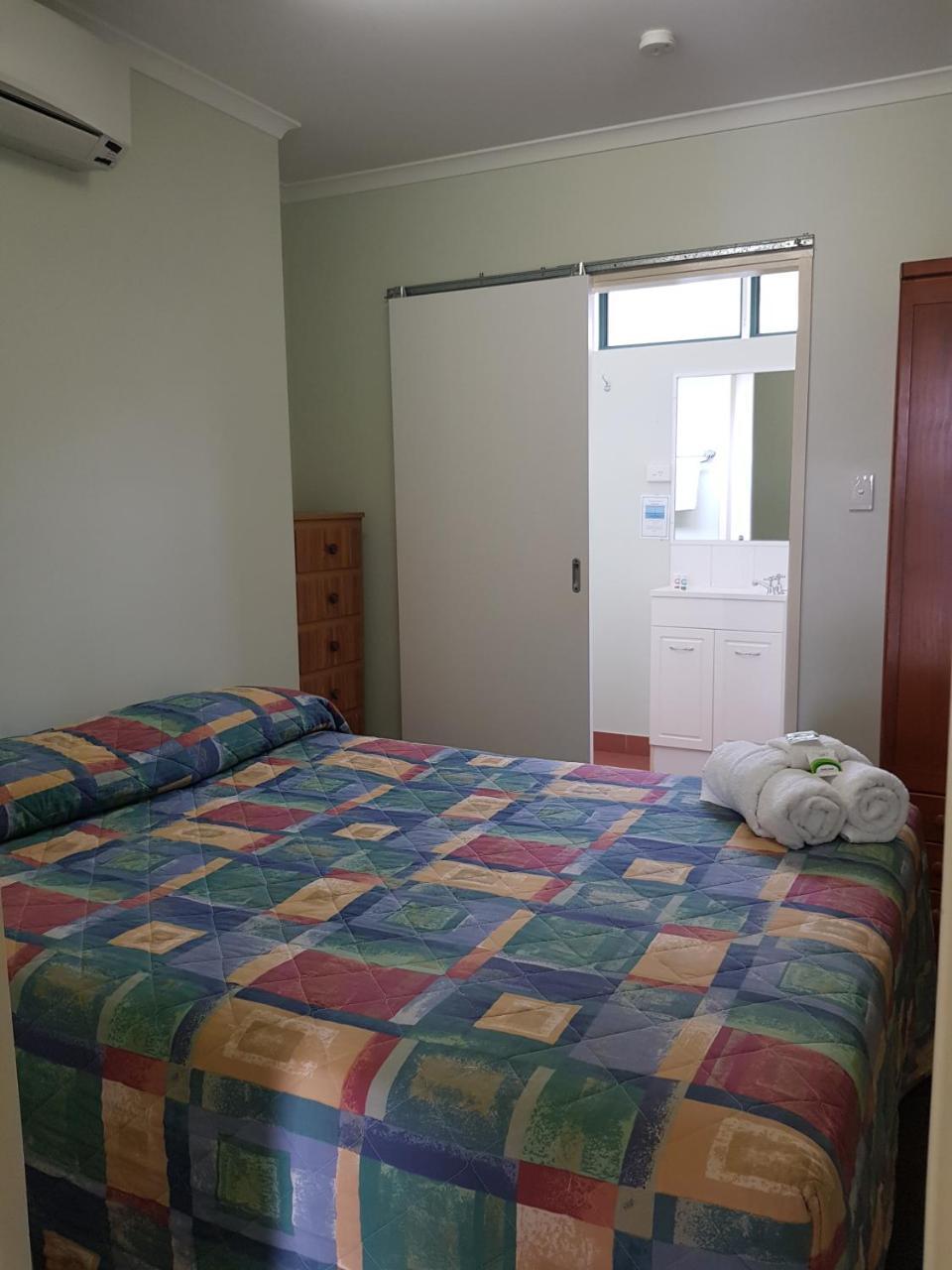 海港小屋汽车旅馆 格拉德斯通 外观 照片